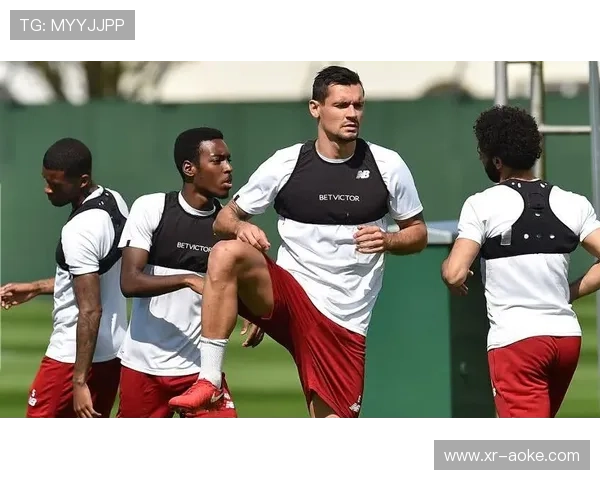 “克莱因丁斯特伤缺，门兴锋线重组迎挑战”