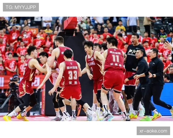 CBA季后赛首战：辽宁121-99大胜北控，张镇麟砍下35分创季后赛新高